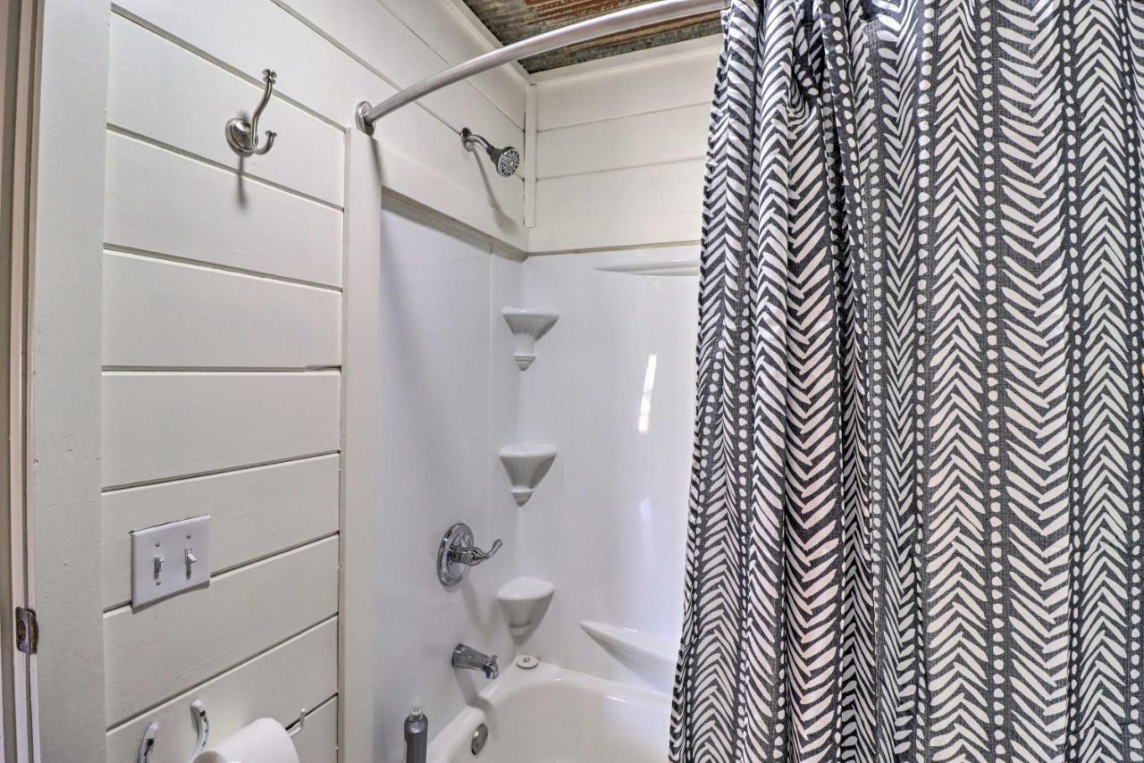 מאונטיין ויו Cheery Pet-Friendly Studio With Shared Fire Pit מראה חיצוני תמונה